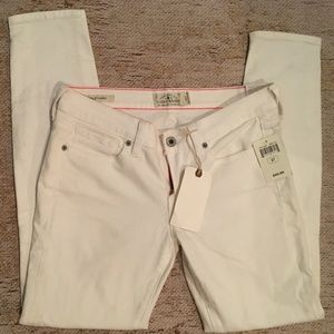 Lucky Brand White Charlie Skinny Jeans 27/4